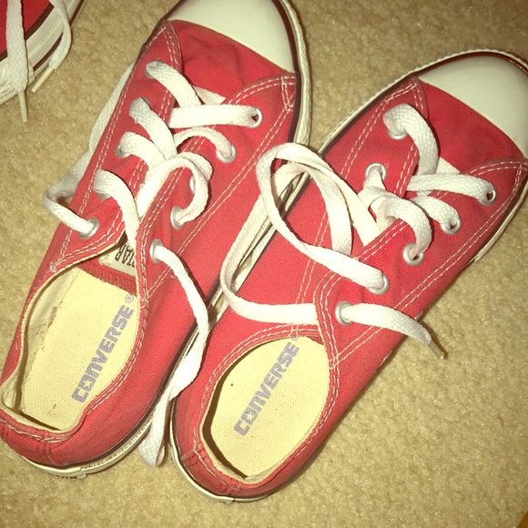 Converse red low top size 3